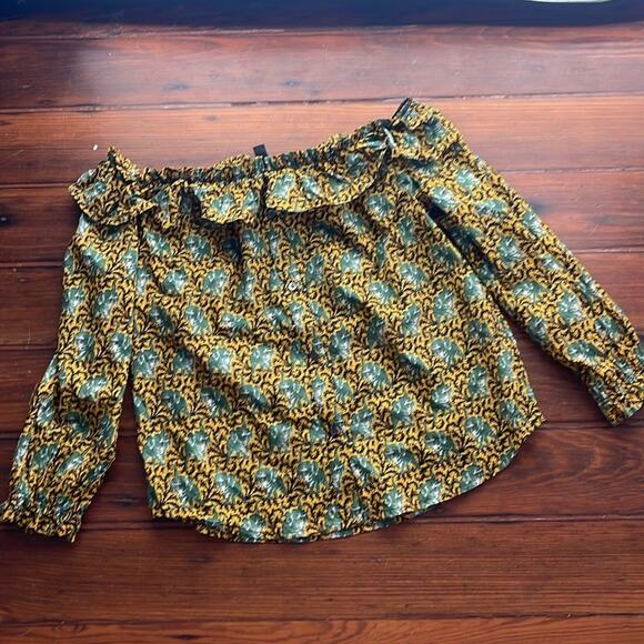 J. Crew Tops - J. Crew elephant print off the shoulder button up long sleeve shirt sz 4